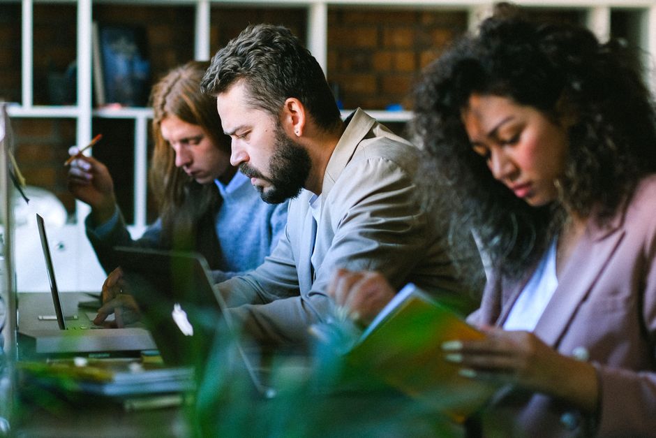 Social Media Marketing mit Content-Plan und Performance-Tracking